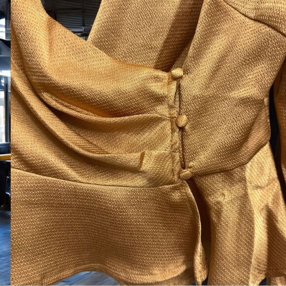 New Without Tags 4SIENNA Laura Long Sleeve Copper Peplum Blouse Size Medium - Picture 3 of 8